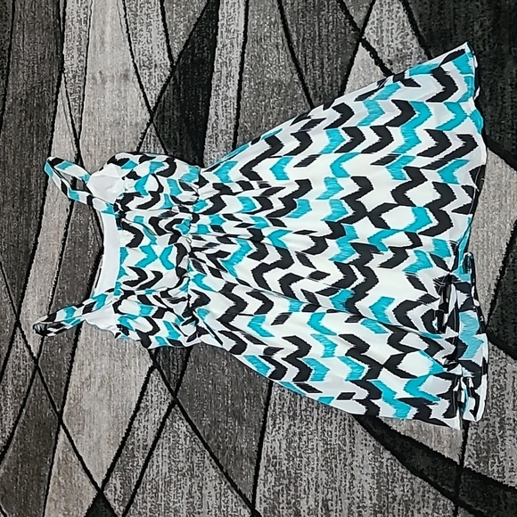 RUE 21 SLEEVELESS CHEVRON PRINT CASUAL DRESS - Picture 10 of 10